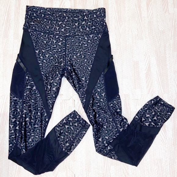 Fabletics Pants - Fabletics High Waisted UltraCool 7/8 Leggings